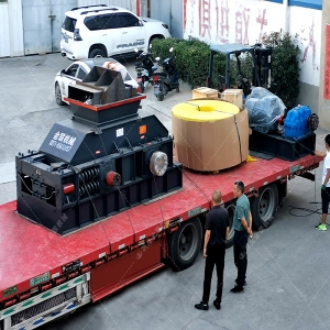 2PGC400X250小型玻璃破碎機發往江蘇徐州破碎碎玻璃