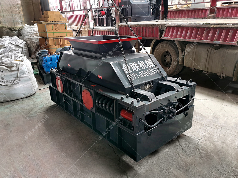 對輥破碎機破1噸礦石消耗多少電？