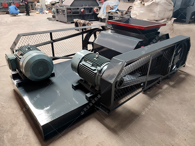 2pgc600X750狼牙式破碎機發往湖南婁底