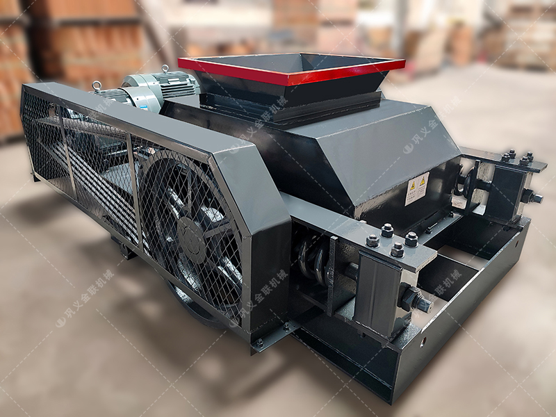 2pgc600X750狼牙式破碎機發往湖南婁底