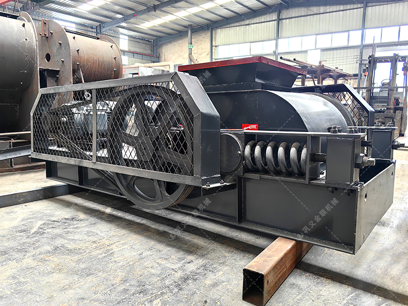 雙齒輥破碎機(jī)的電機(jī)如何保養(yǎng)? 雙齒輥破碎機(jī)的電機(jī)如何保養(yǎng)?