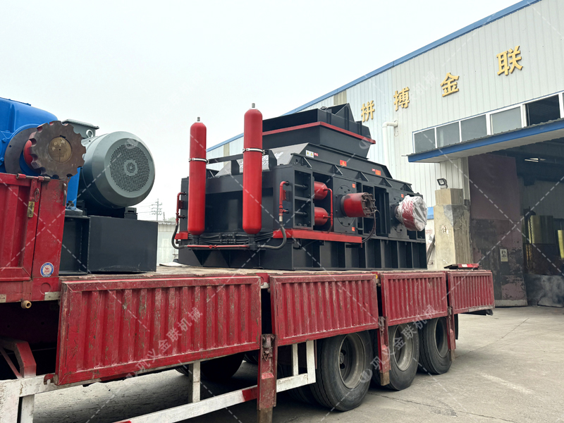 機(jī)制砂品質(zhì)參差不齊？液壓對(duì)輥制砂機(jī)如何實(shí)現(xiàn)高品質(zhì)細(xì)砂生產(chǎn)？