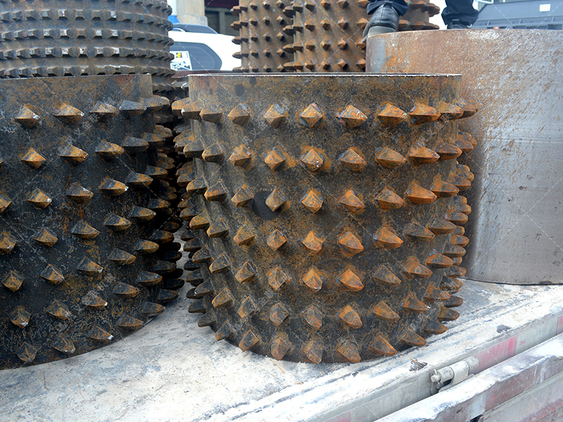 狼牙齒輥破碎機如何實現焦炭'大塊進，勻粒出'的理想轉化？