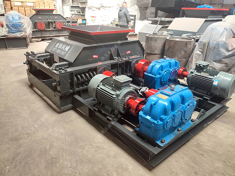 雙齒輥破碎機(jī)處理含雜原煤:專業(yè)優(yōu)勢究竟比傳統(tǒng)設(shè)備強(qiáng)在哪? 雙齒輥破碎機(jī)處理含雜原煤:專業(yè)優(yōu)勢究竟比傳統(tǒng)設(shè)備強(qiáng)在哪?